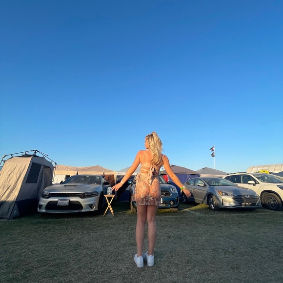 Lucy in the Sky Party Girl Glitter Mesh Set in Gold - Picture 7 of 10